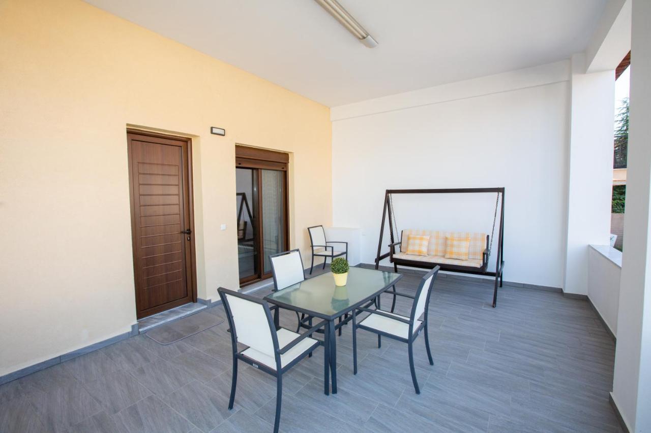 Modern Lake View Apartment Ioánina Exterior foto